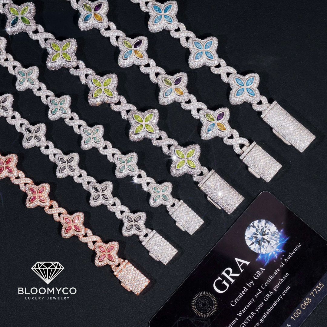 Luxury Moissanite Clover Bracelet